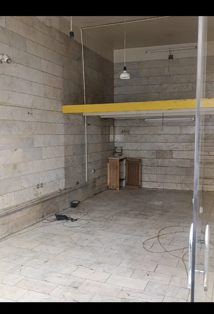 مغازه ۷۵ متری خیابان دانشگاه