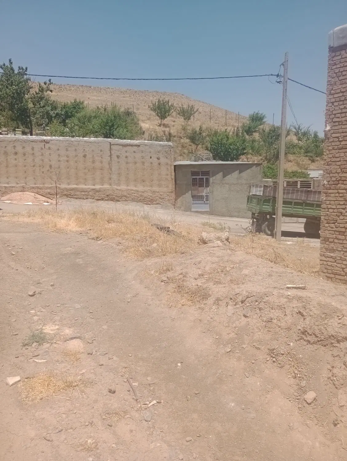 زمین مسکونی