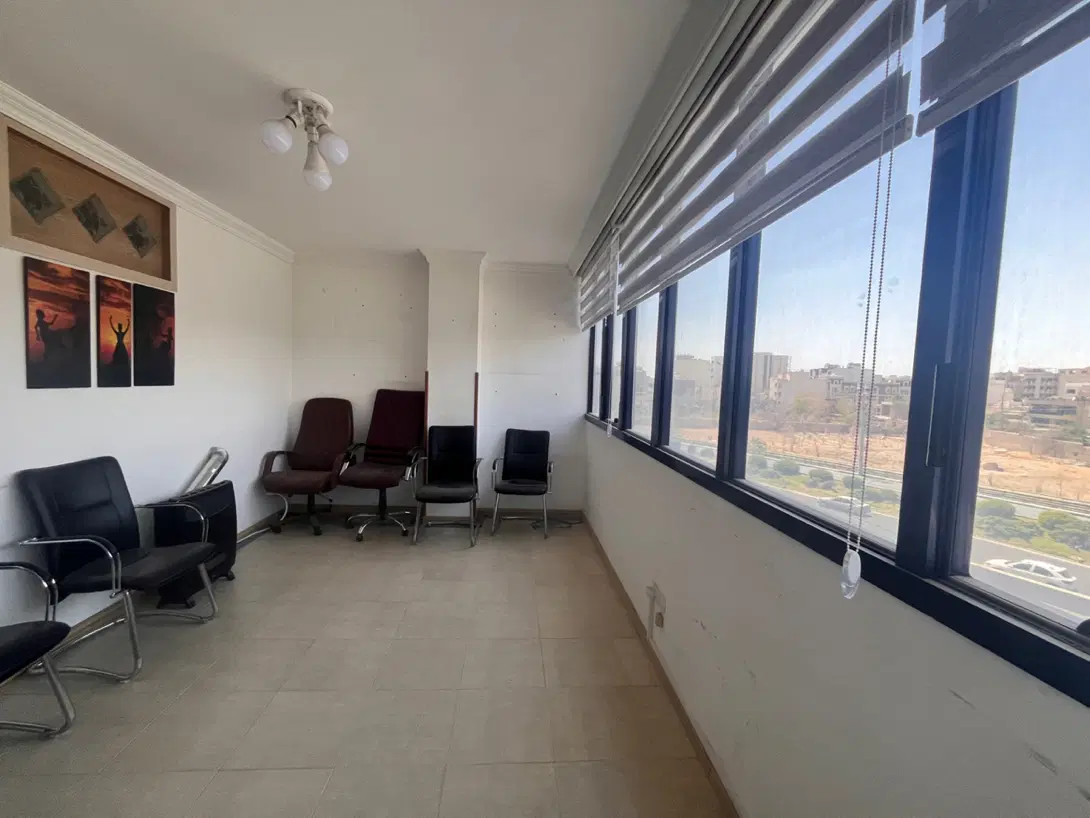 آپارتمان اداری ، پل شیری