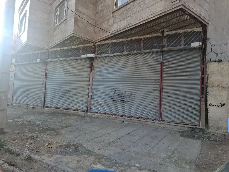 اجاره مغازه ۴۰۰ متر بر خیابان کرناچی