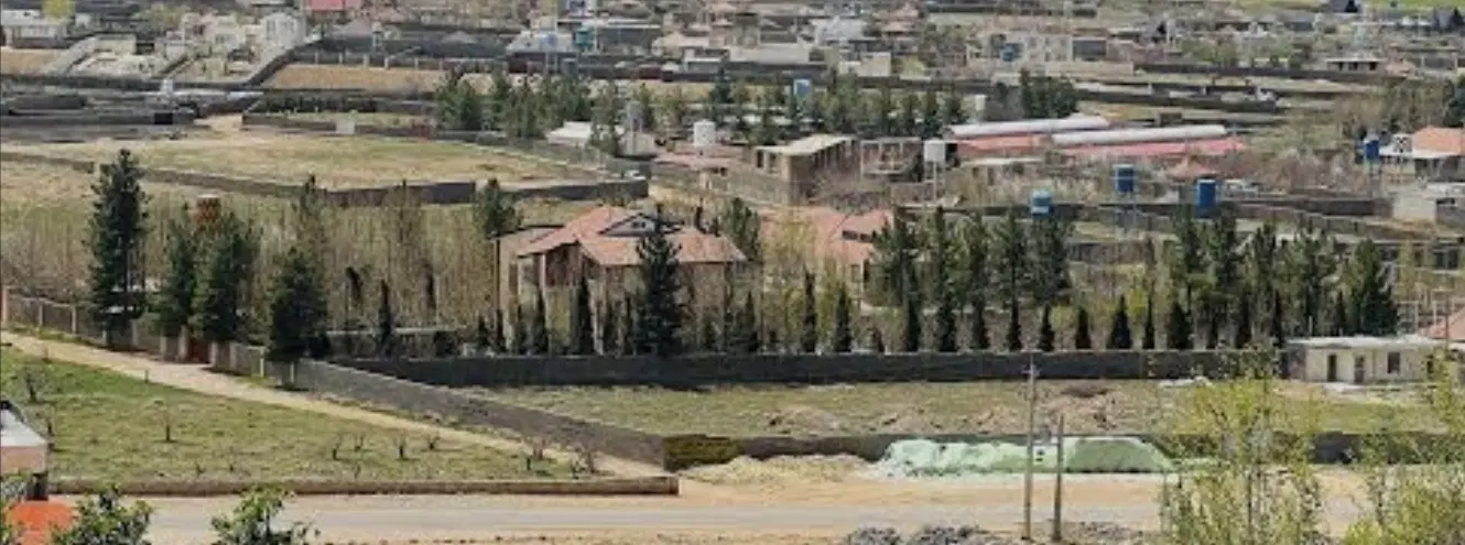 باغچه با برق در منطقه خان‌زنیان به سمت کودیان