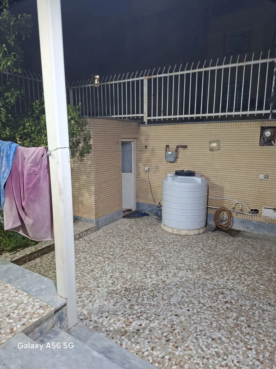 مزل ویلایی ۱ طبق درب حیاط