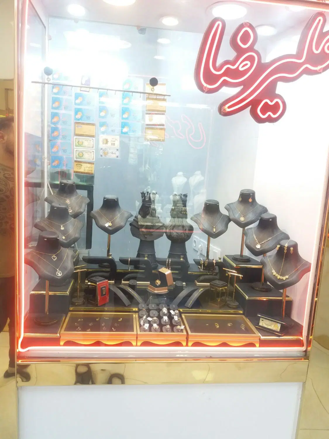 اجاره مغازه طلافروشی زرگری در منبح