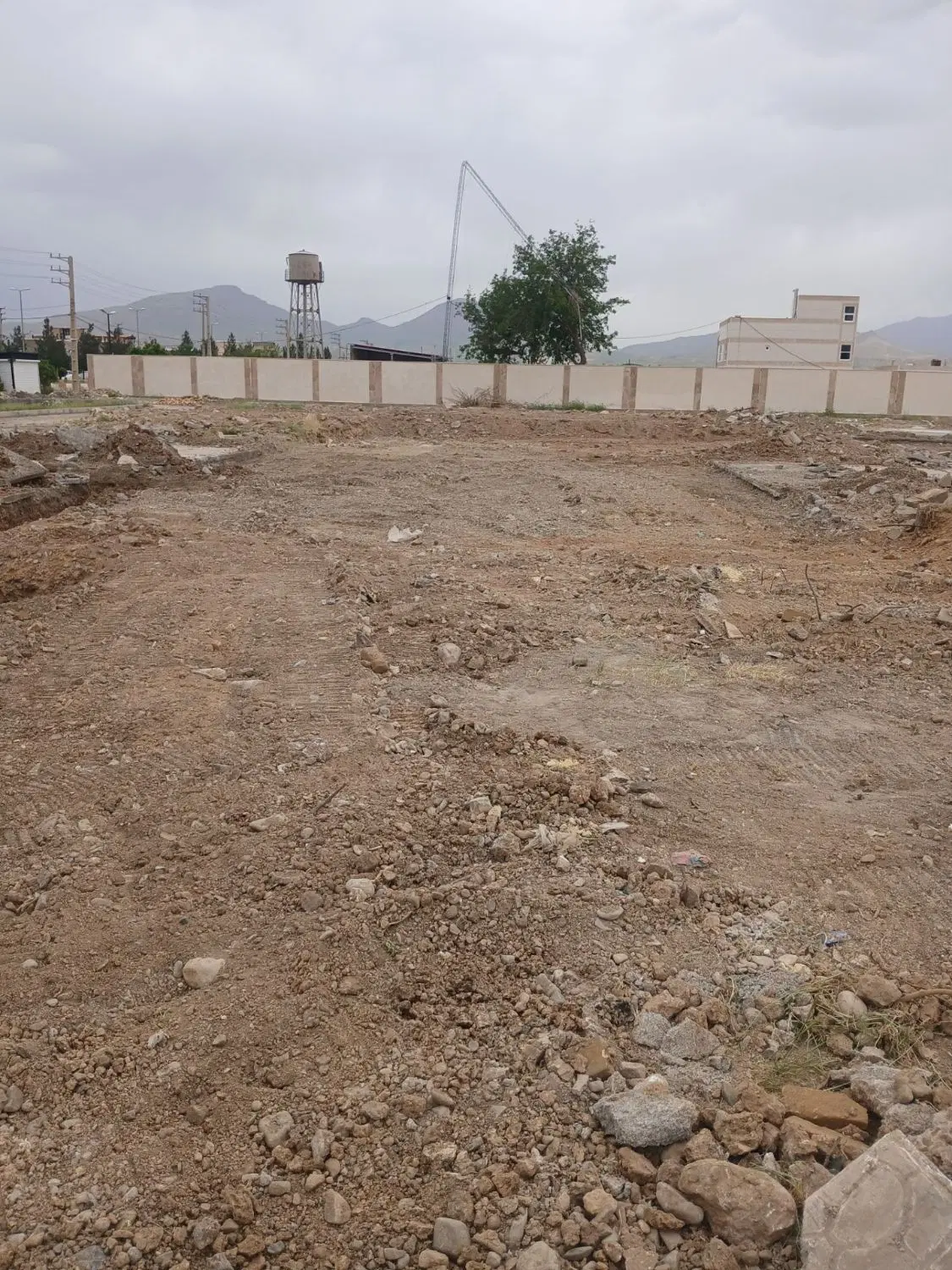 یک قطعه زمین در میانراهان کرمانشاه