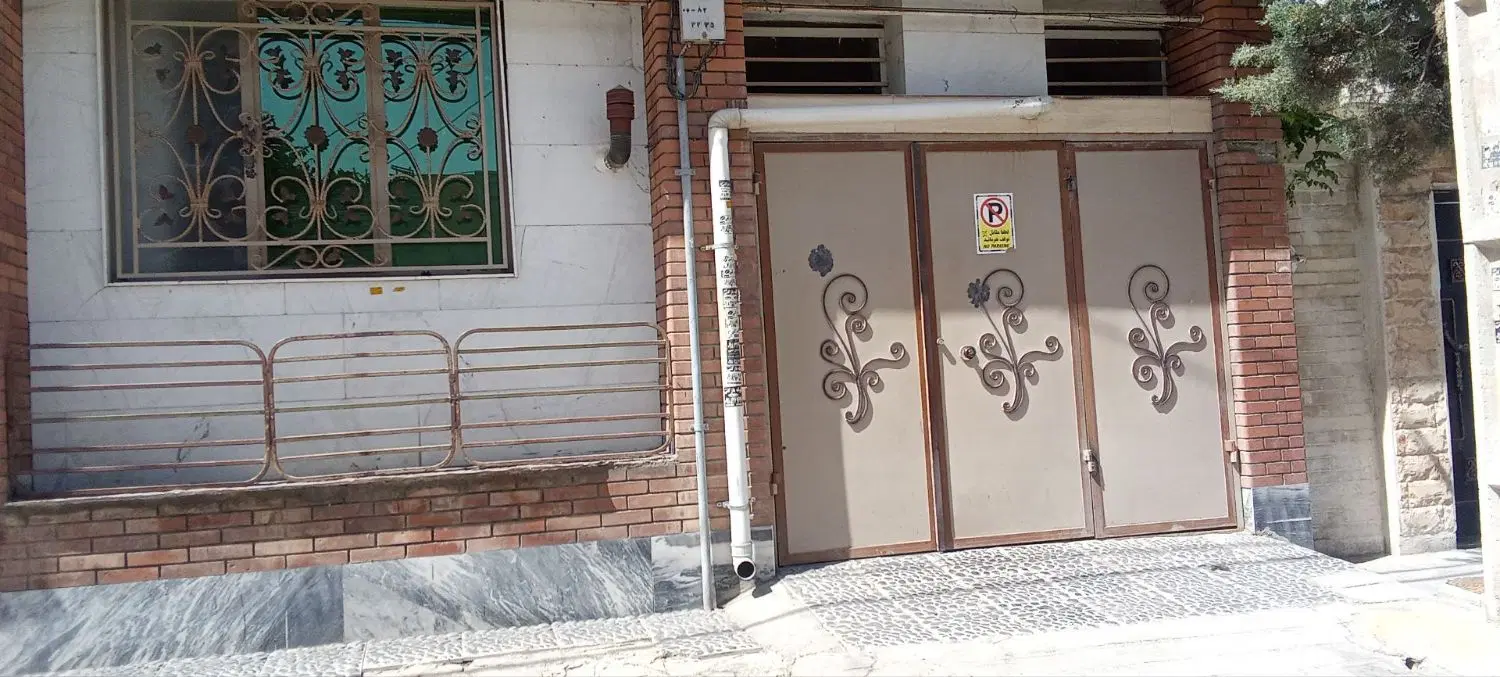 فروش خانه ویلایی در بلوار طاقبستان کوی127
