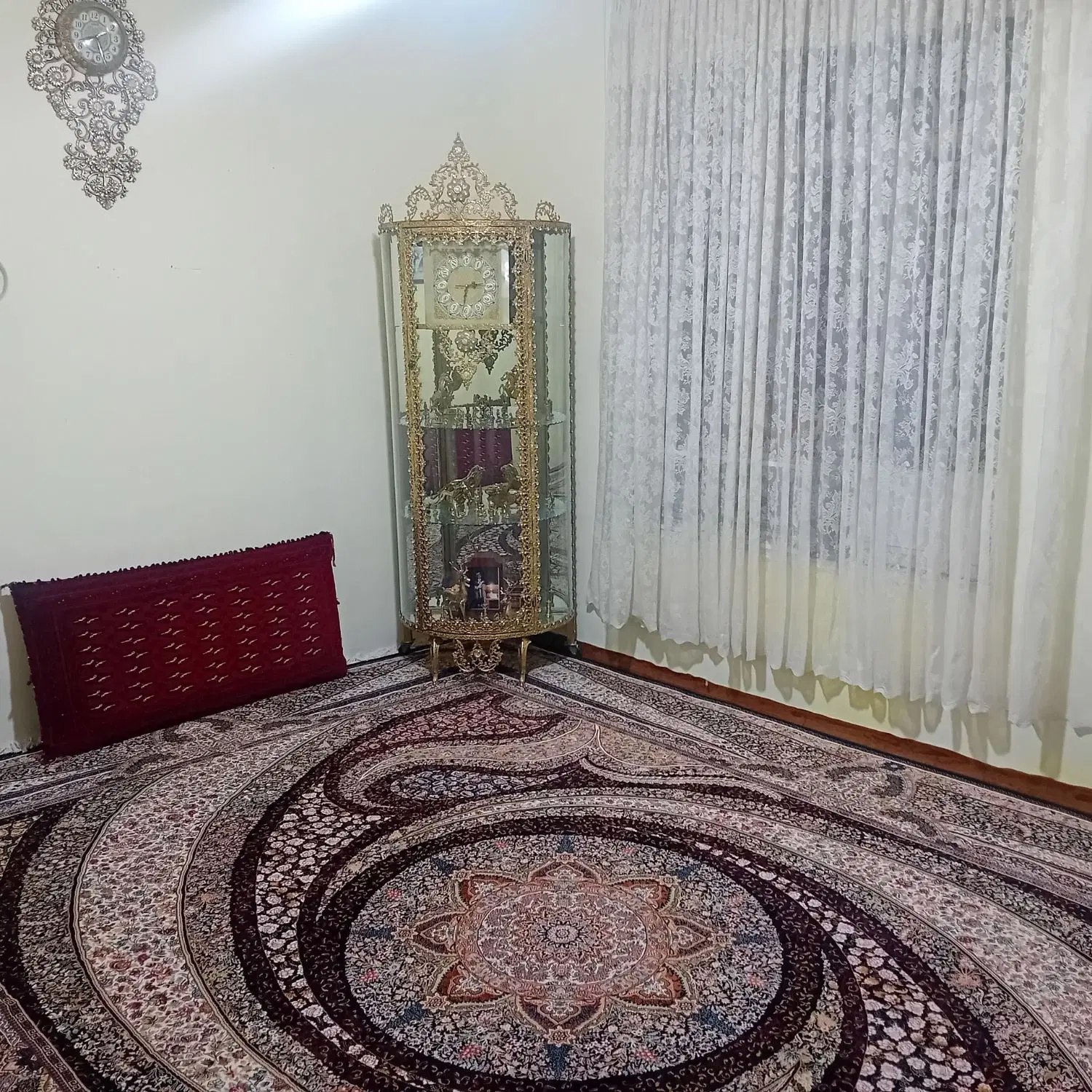 خانه اجاره ای بعد چاراه چهارم فروغی بسطامی