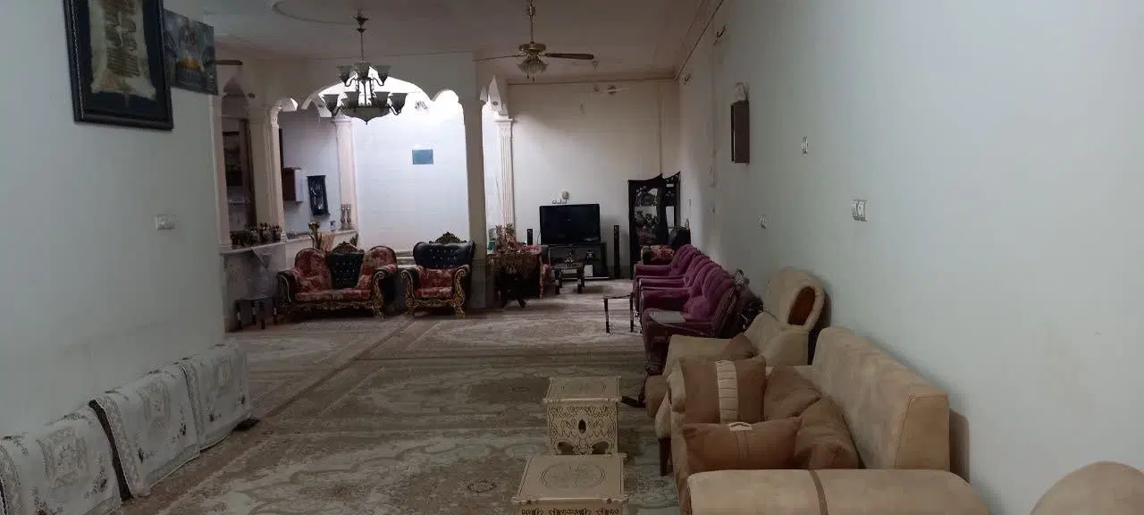 منزل دو طبقه