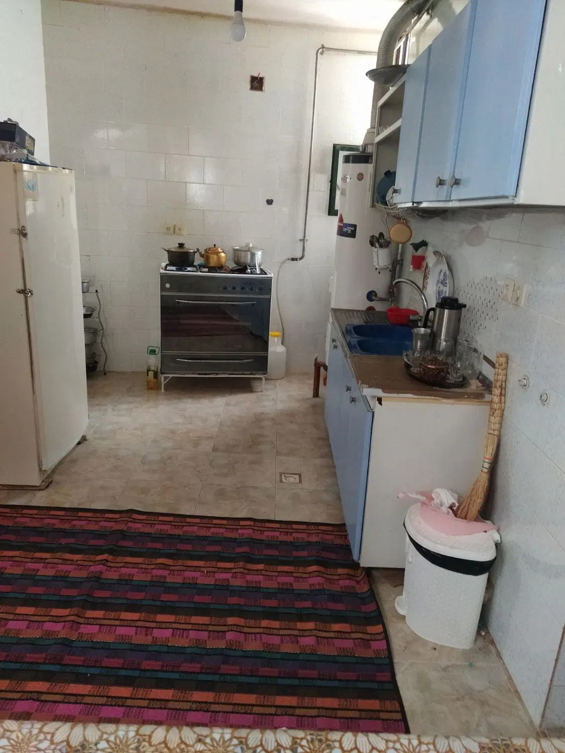 سی متری شهدای محمودآباد اولین تقاطع (فلکه کوهنورد)