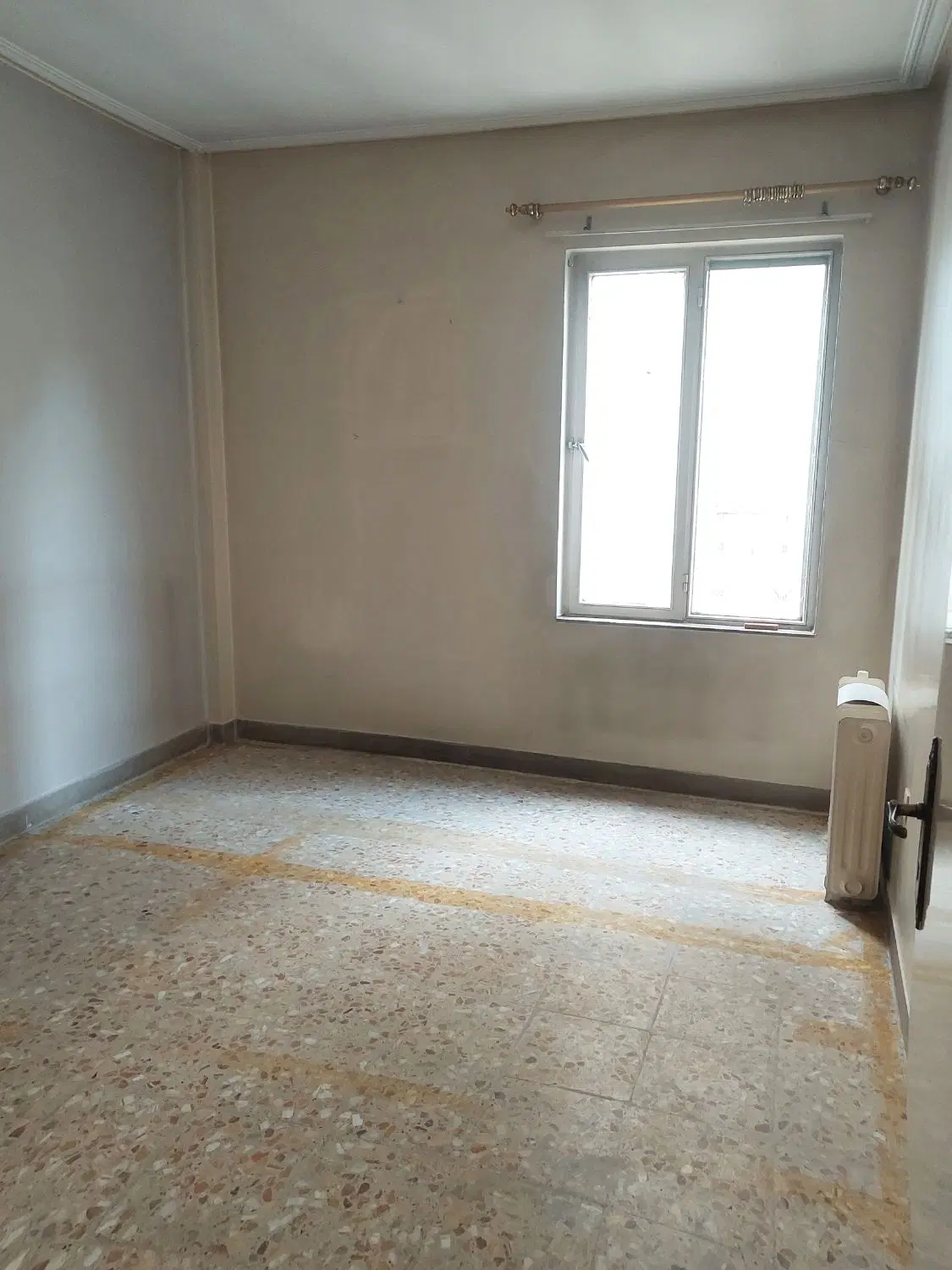 ۸۰ متر دو خواب با پارکینگ انباری