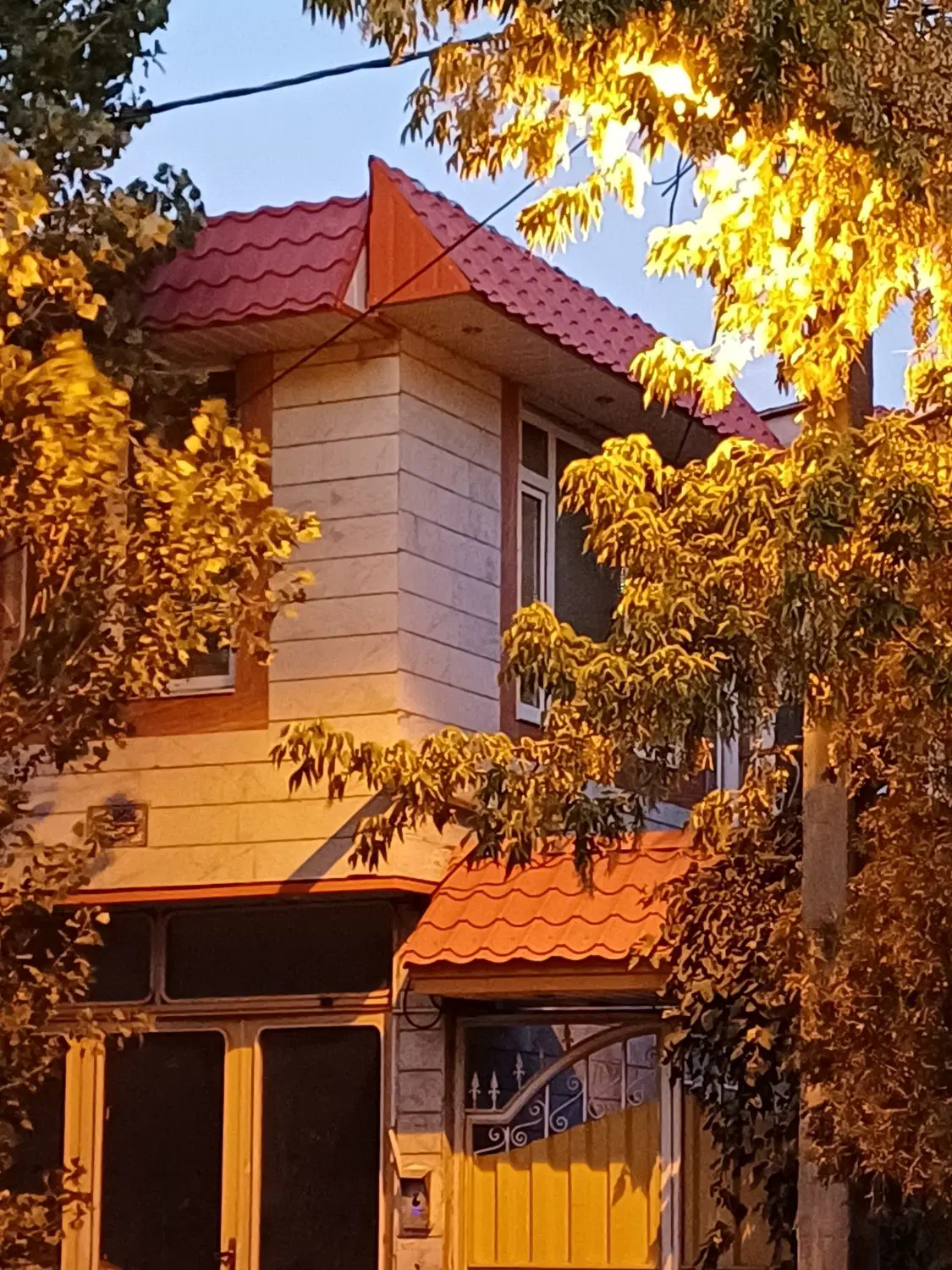 رهن و اجاره یک واحد مسکونی ۱۴۴ متری