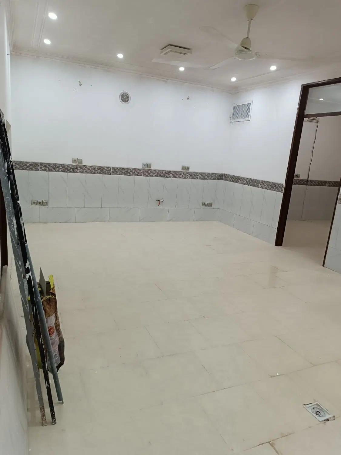زیرزمین اجاره ای شاهدیه