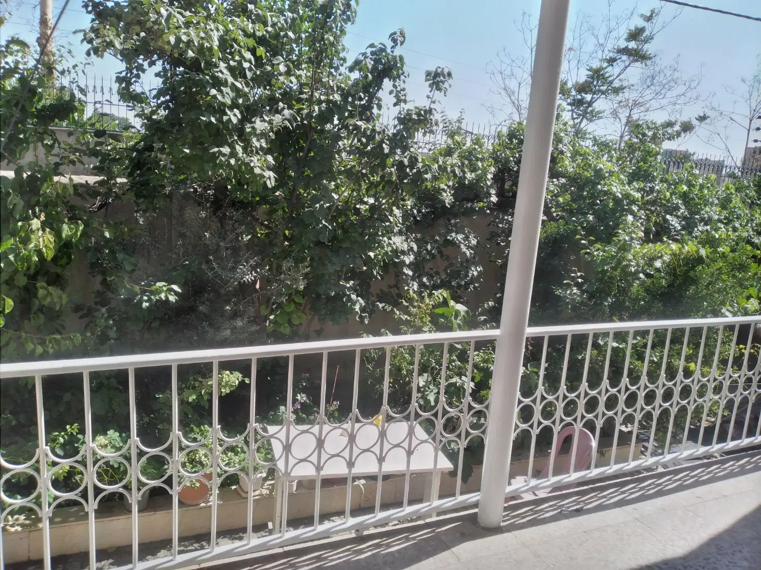 ویلایی دو خواب نور کامل و بدون مشرف