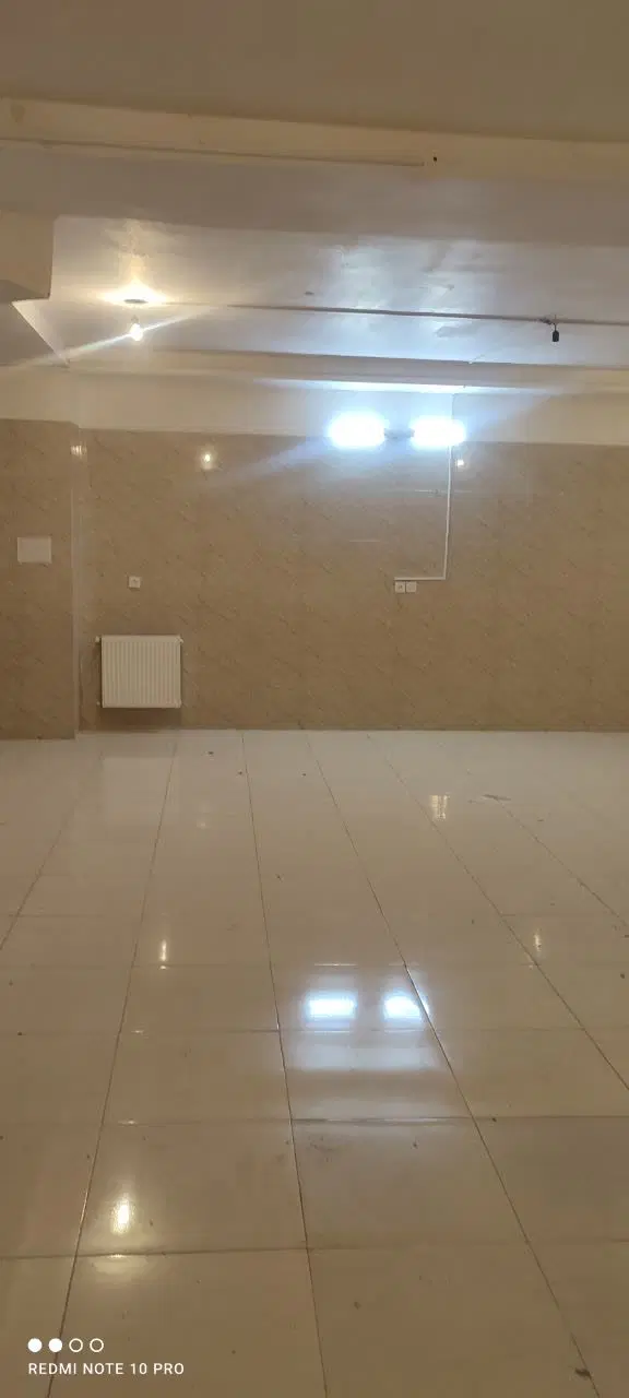 زیرزمین۹۰متری دربستی