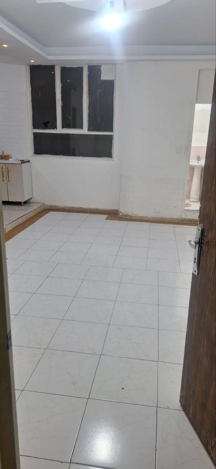 اجاره ۶۵ متری_طبقه اول_پارکینگ اختصاصی