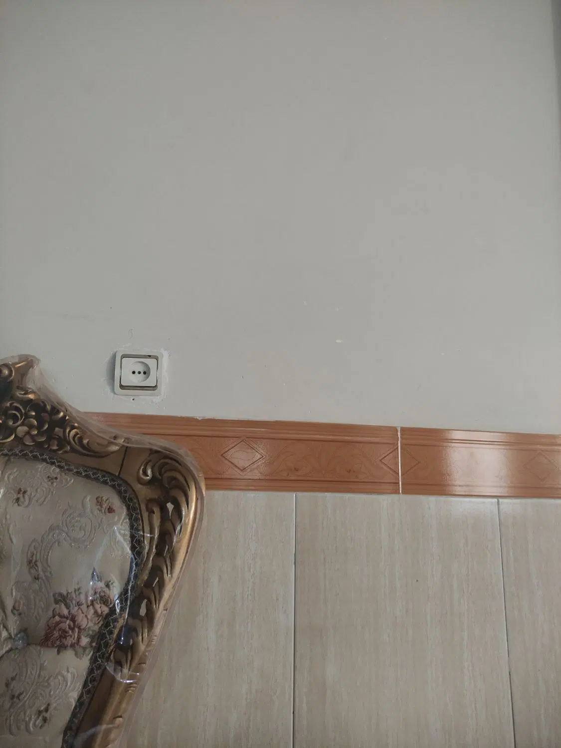 رهن واجاره 75متری دولت اباد پشت سینما بهمن