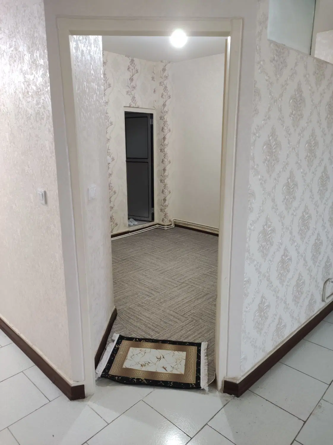 60 متری فاز یک رو به نما با پارکینگ سندی و انباری