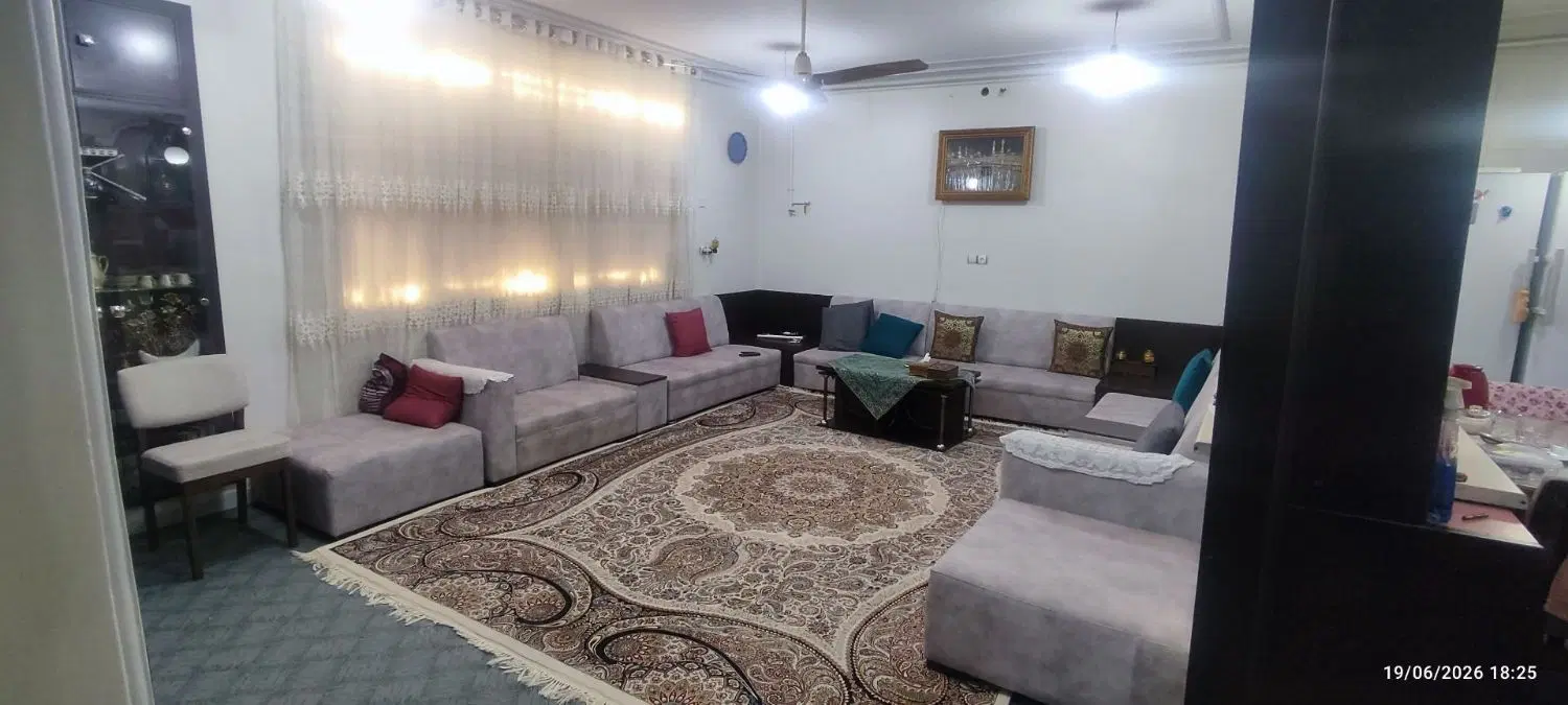 فروش 100متری