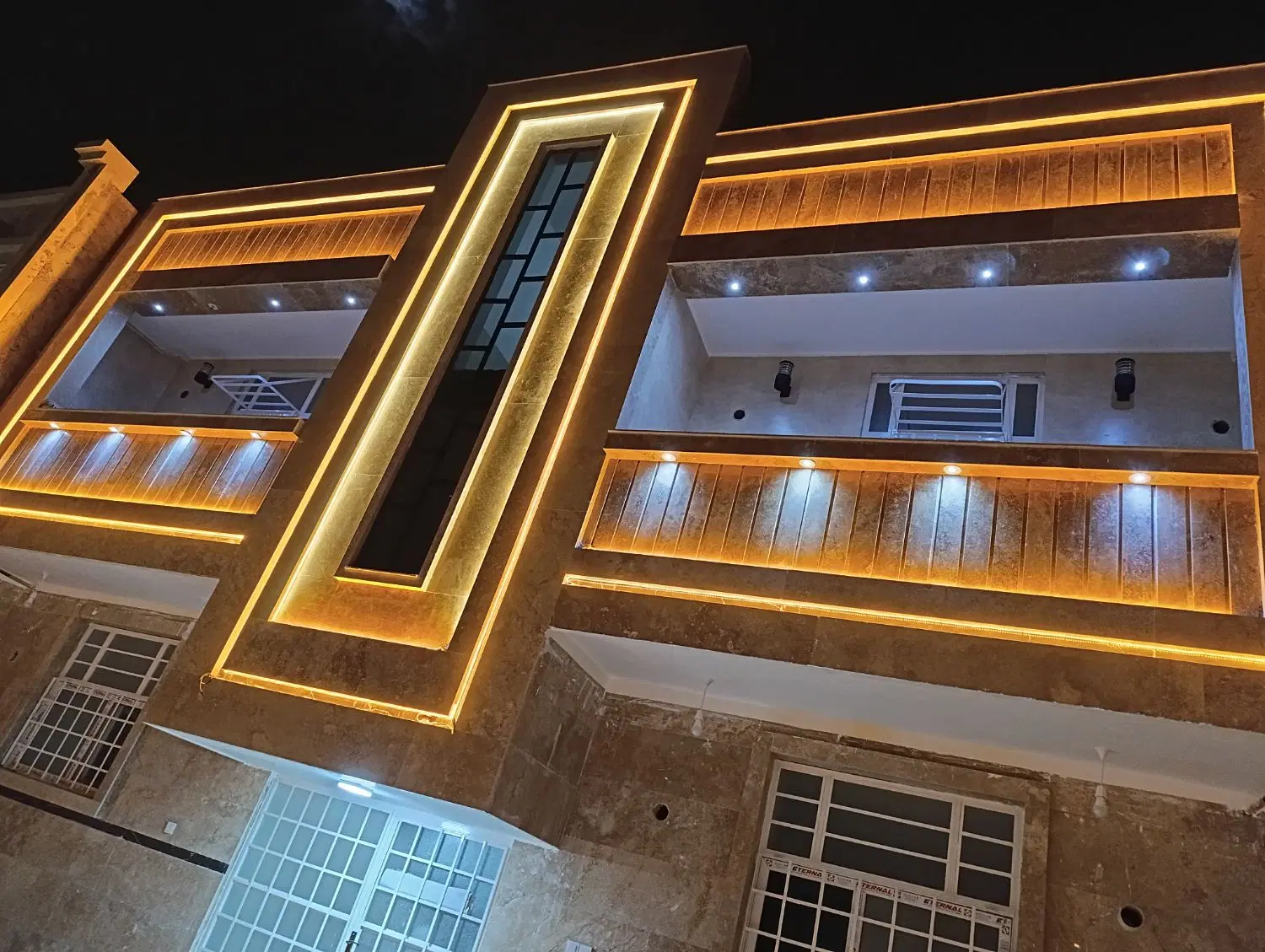 آپارتمان مهندسین کشاورزی