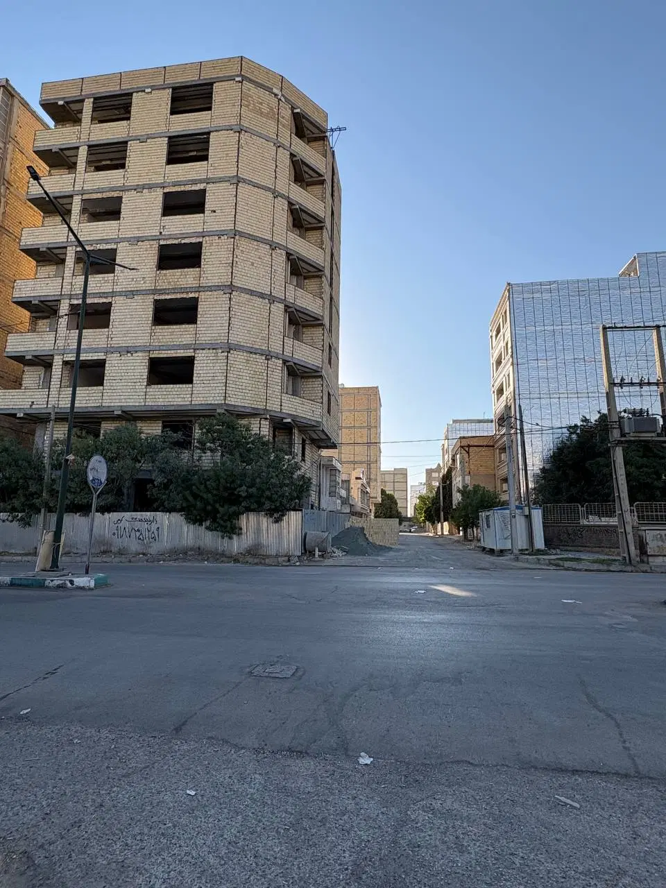 120 متر _ کارمندان ایستگاه ۸ _ دوبر نور بر خیابان