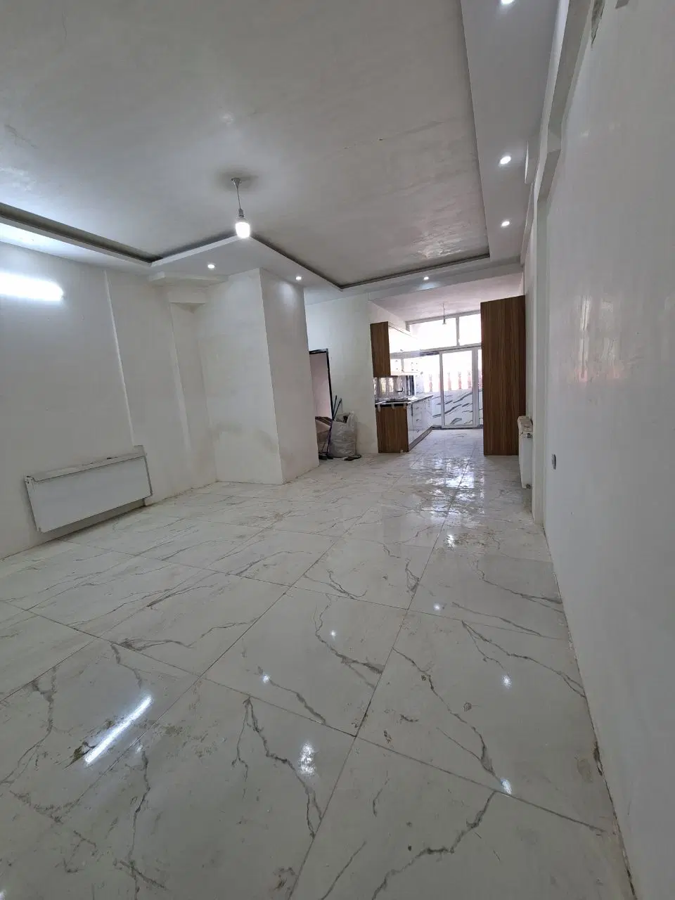 طبقه ۹۳ متری خوش نقشه در شهرک امام سجاد