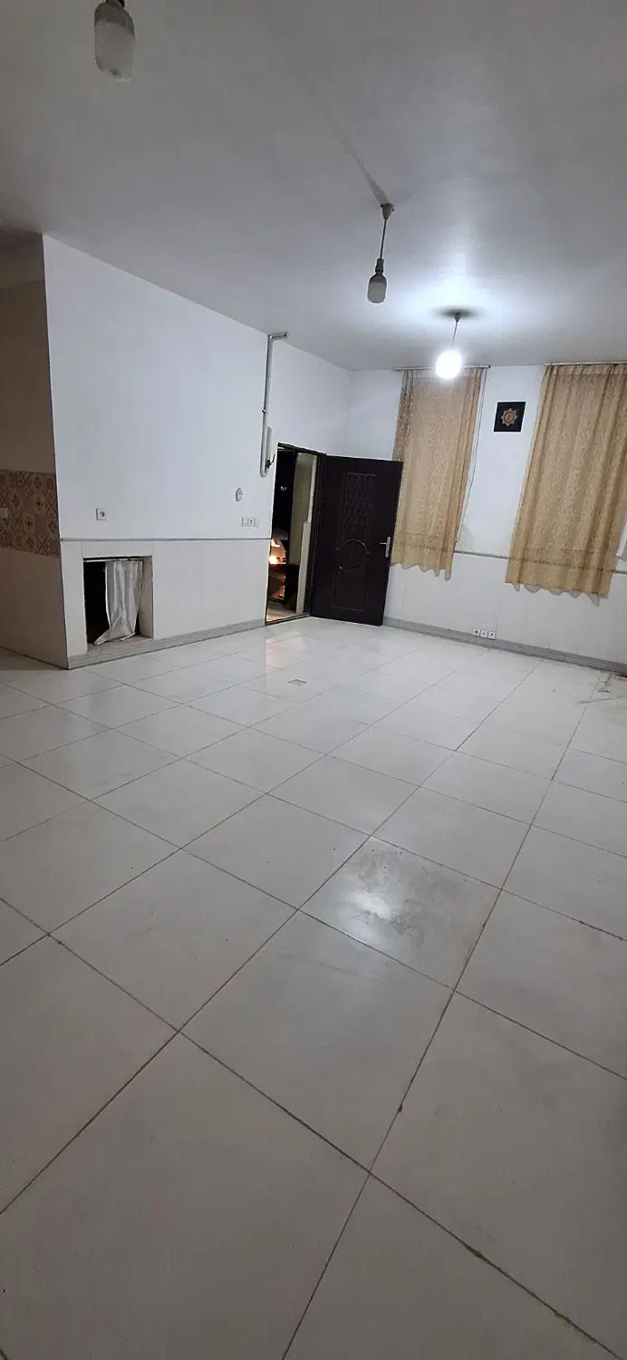 فروش خانه مسکونی وسط قواره