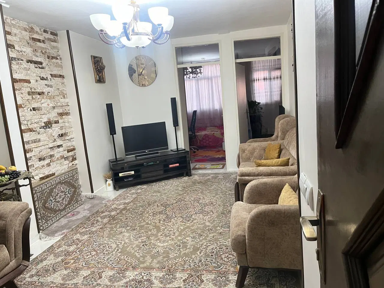 فروش آپارتمان 75 متری دو خواب