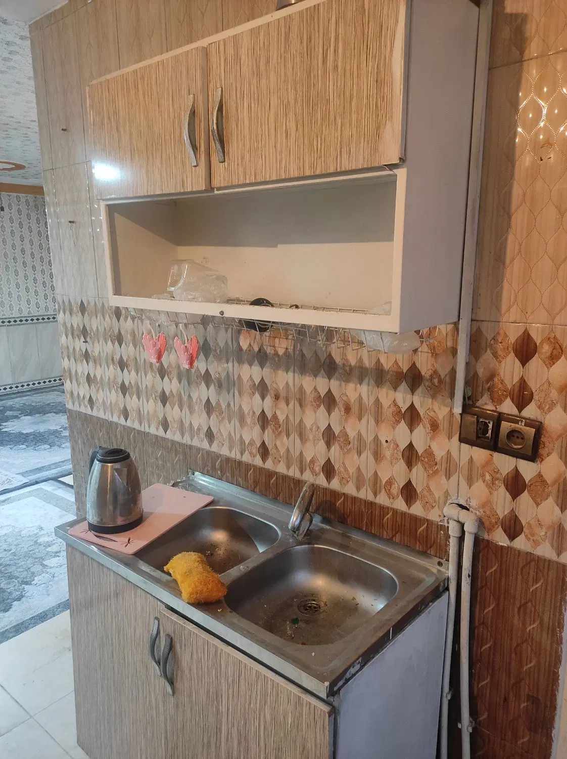 دو طبقه ۶۰ کرناچی