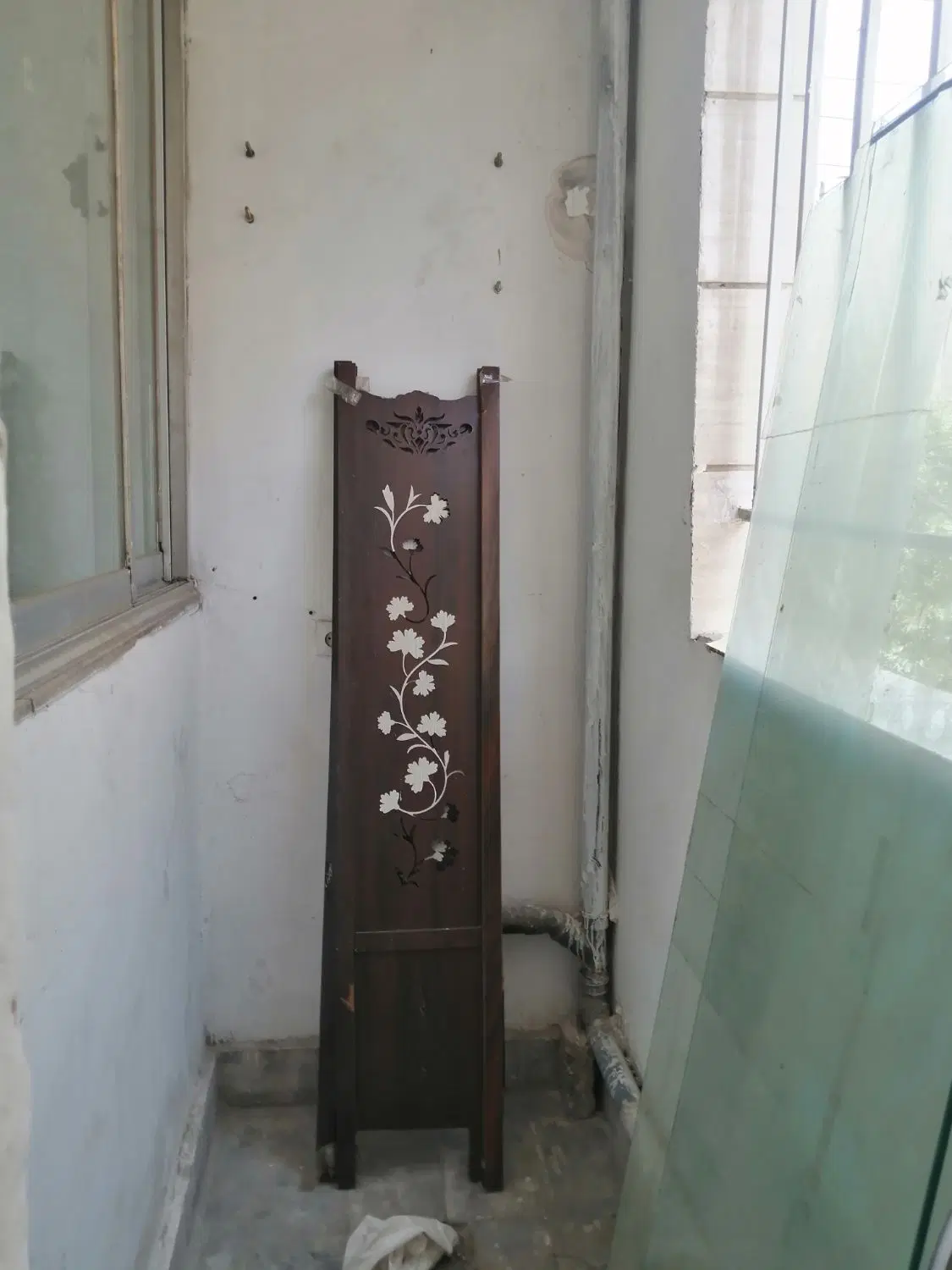 حاشیه ابوطالب 49 طبقه اول 80متر2خ
