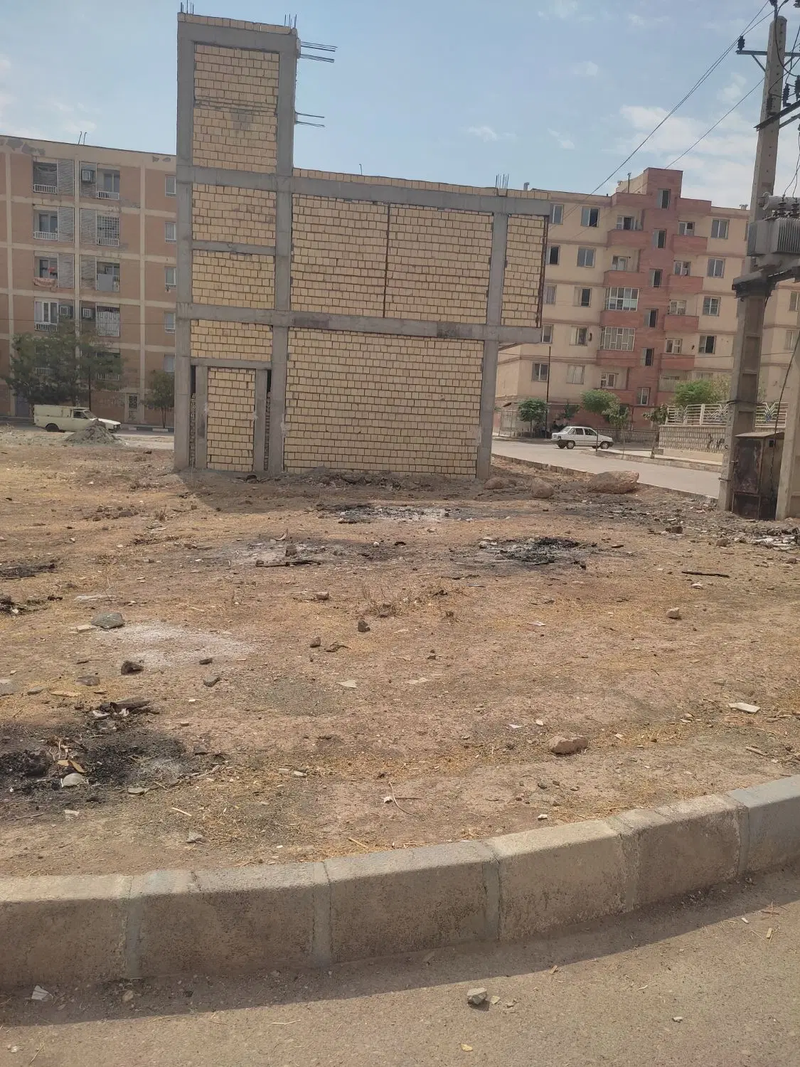 زمین سند دار