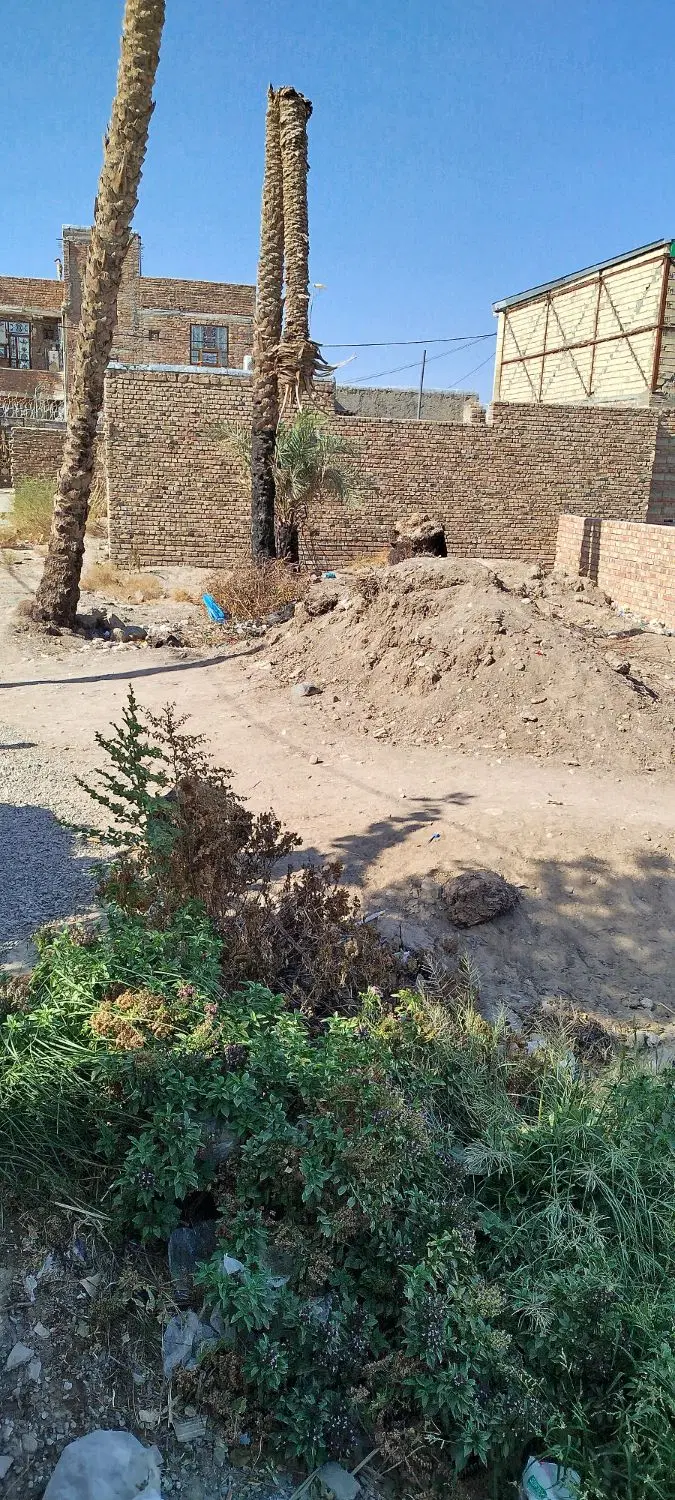 زمین فروشی