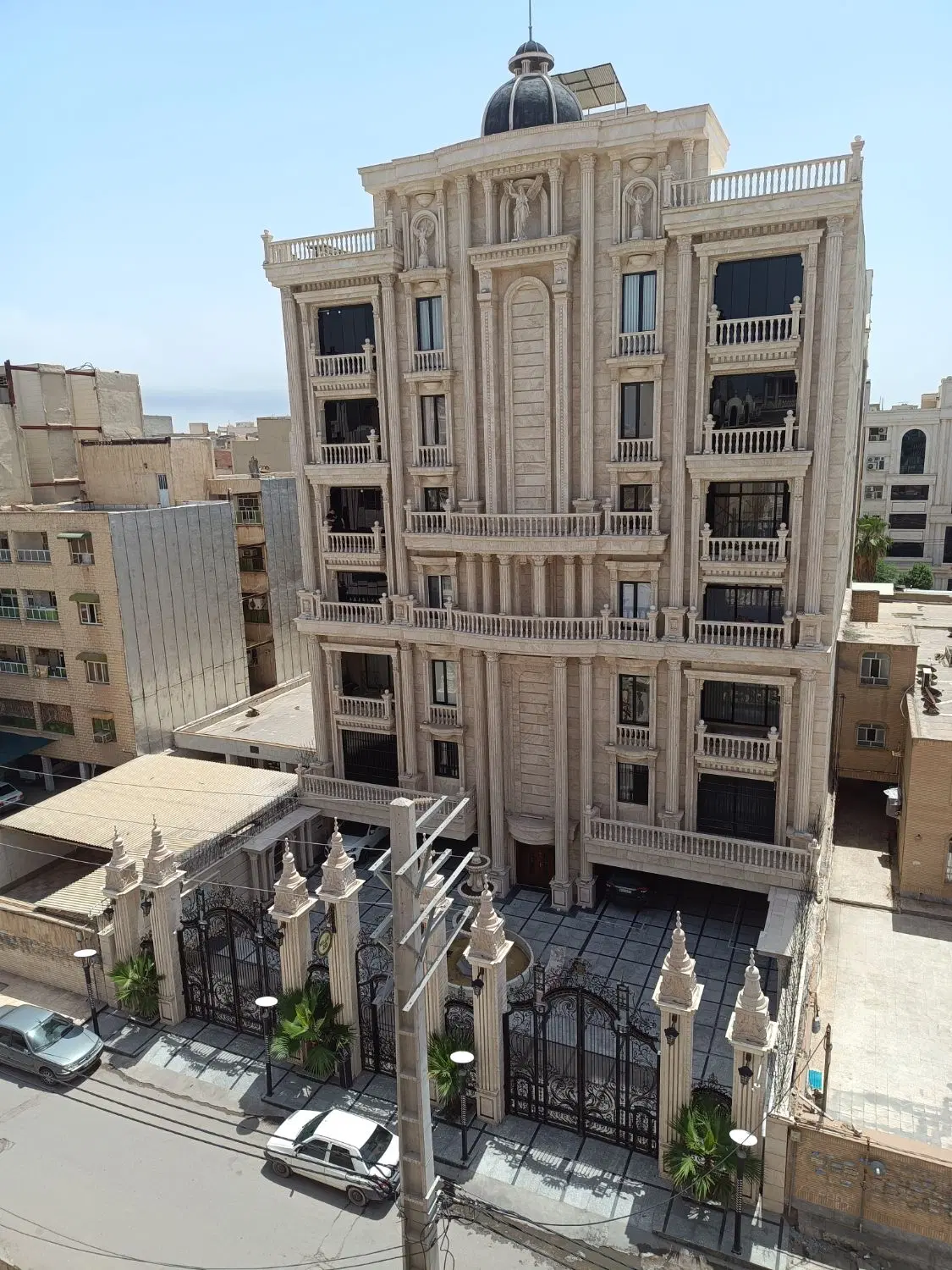 فروش واحد 136متری 3خواب زیتون