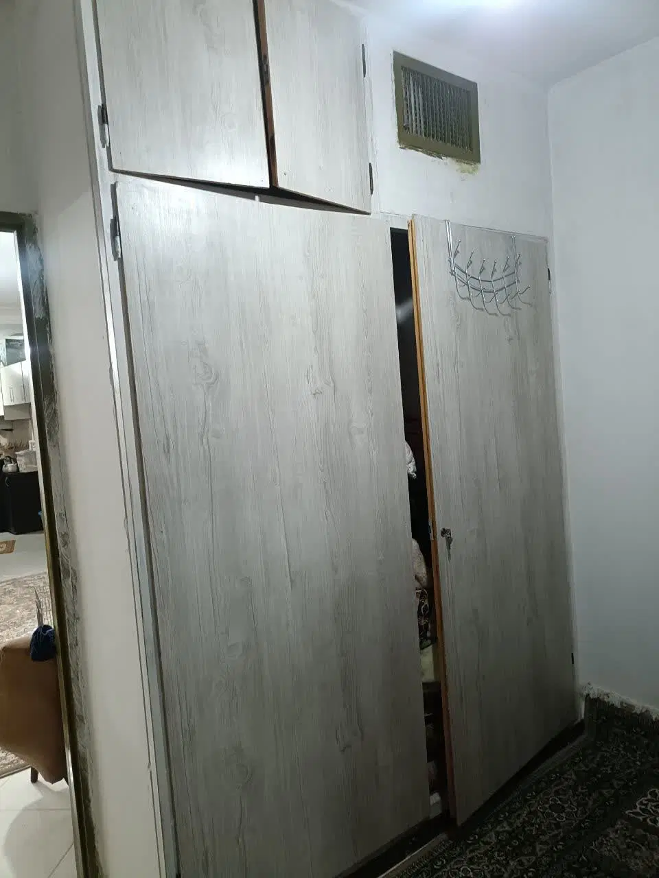 ۴۴متر آپارتمان ۱خواب تک واحدی برخیابان