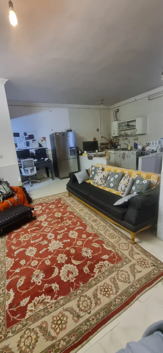 نیم طبقه بلوار جوان