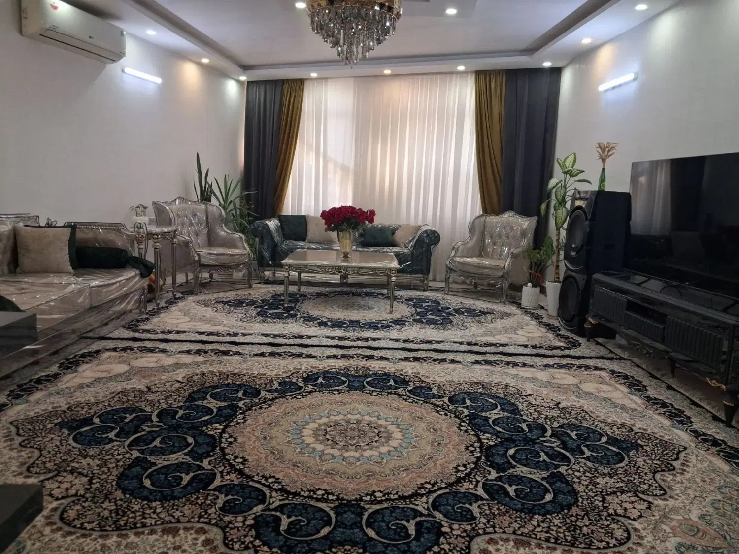 ملک دوطبقه یک دربند مغازه تجاری دائم