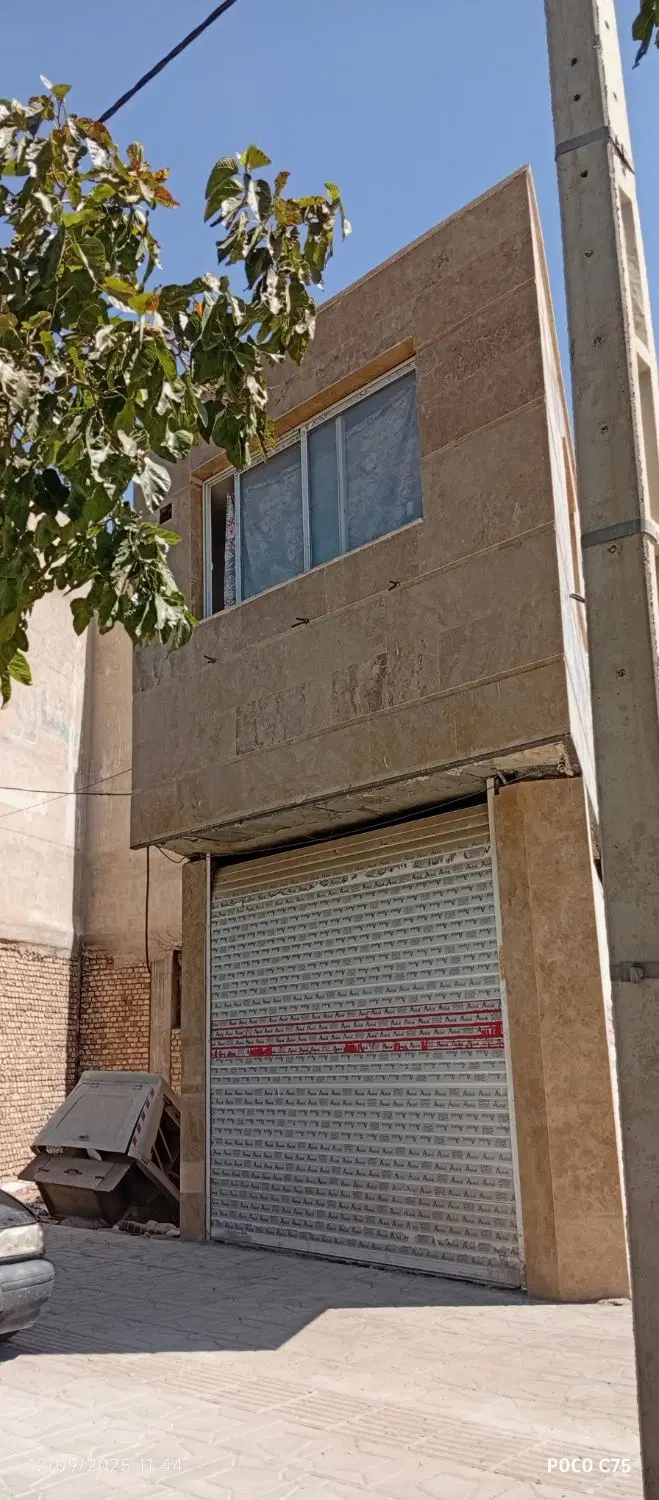 مغازه و دفتر کار سه نبش