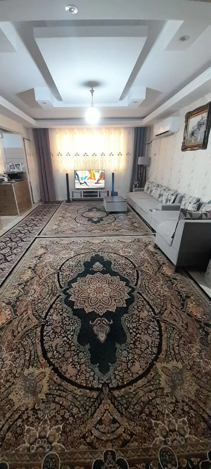 70 متر _خوش نقشه _ با آسنسور_پکیج