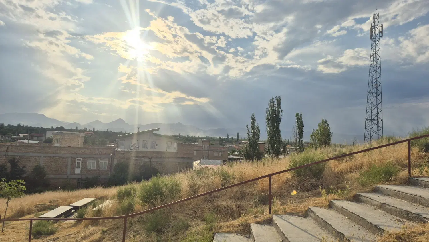 انباری یا کارگاه