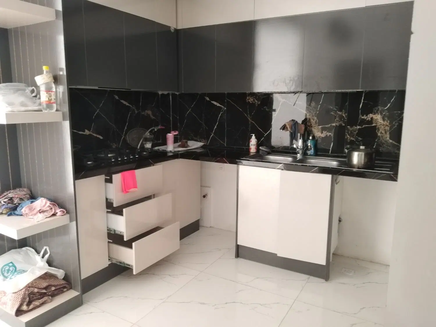 اجار واحد95 متری دوخواب انباری سرتراس