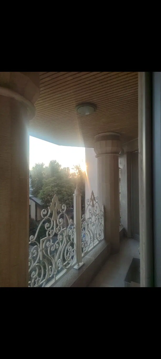 فروش آپارتمان ۱۸۵ متری در نیاوران