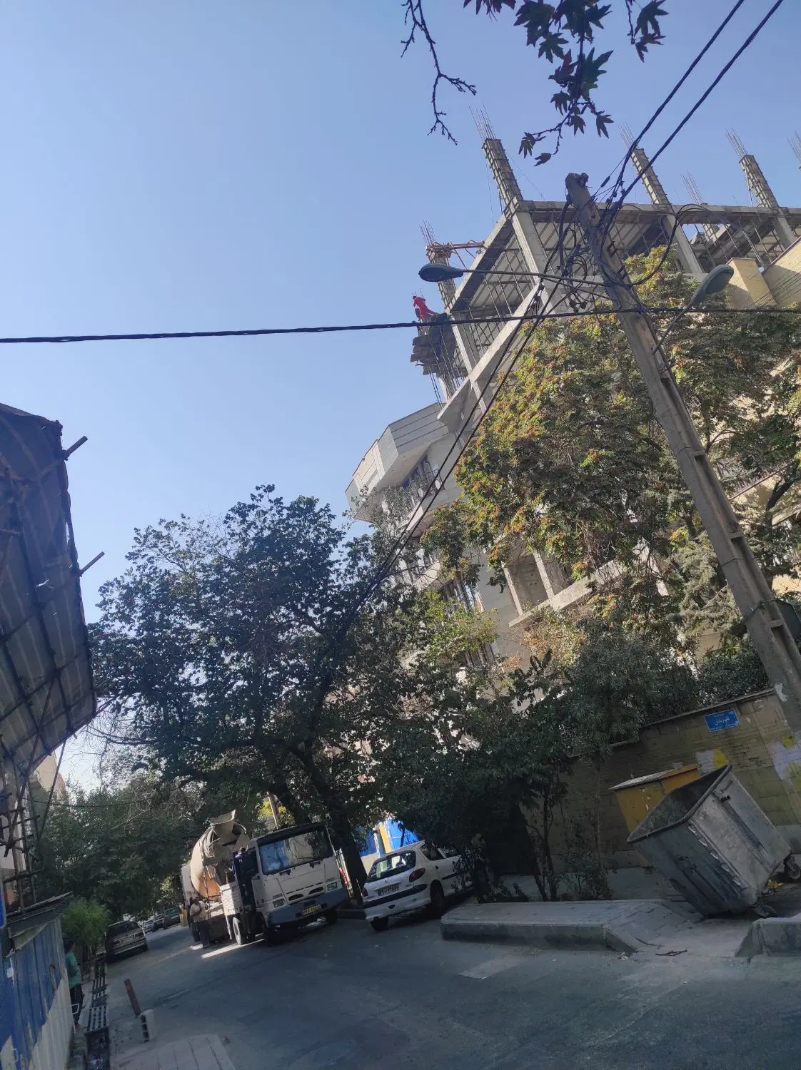 مشارکت در ساخت ، مستقیم با سازنده
