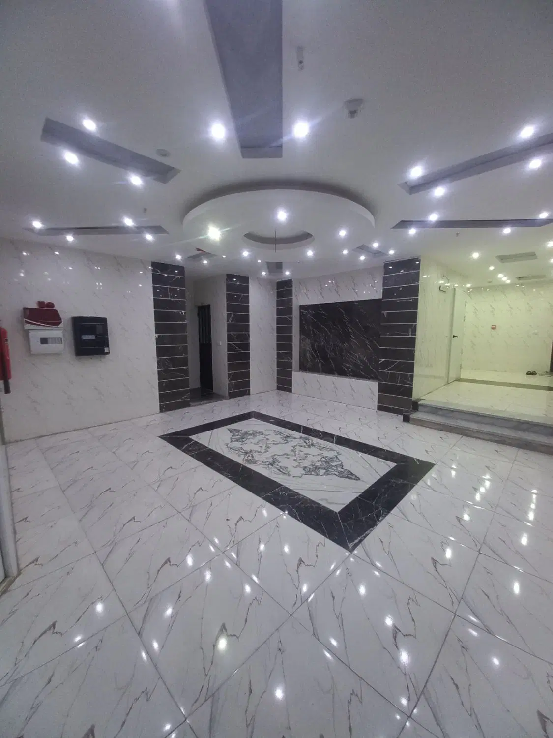 اپارتمان ۸۰ متری بسیار شیک و صفر