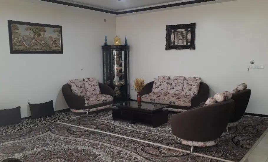 ۶۰ متر فول امکانات میدان قیام فوری فروشی