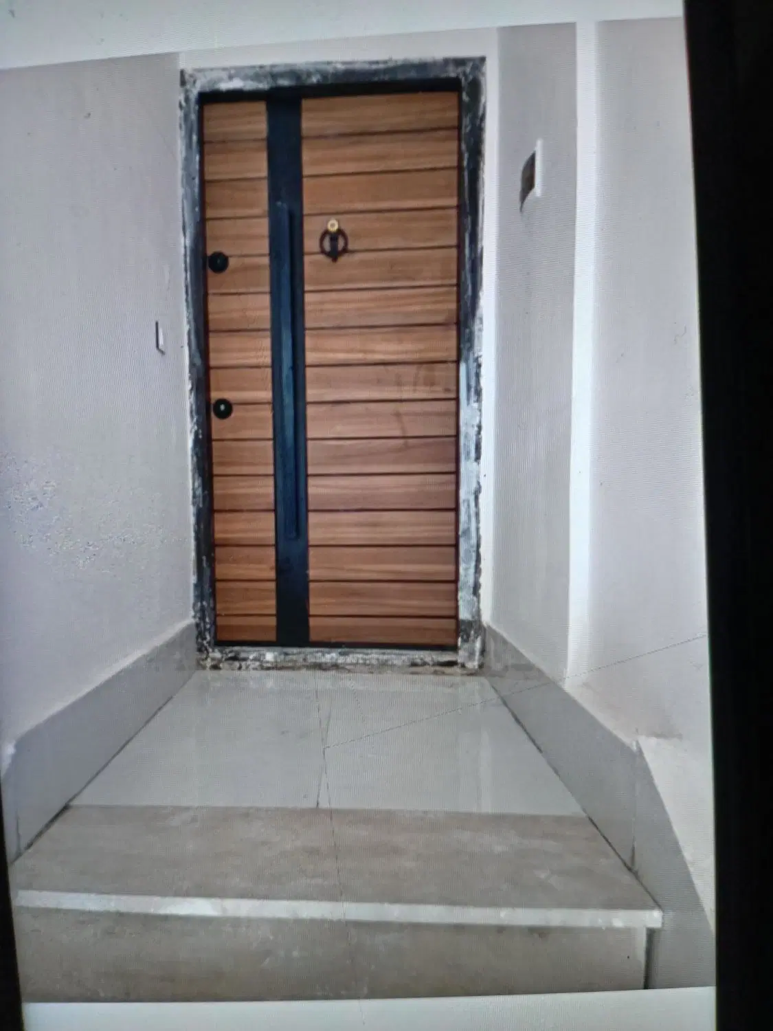 ساختمان 90متری