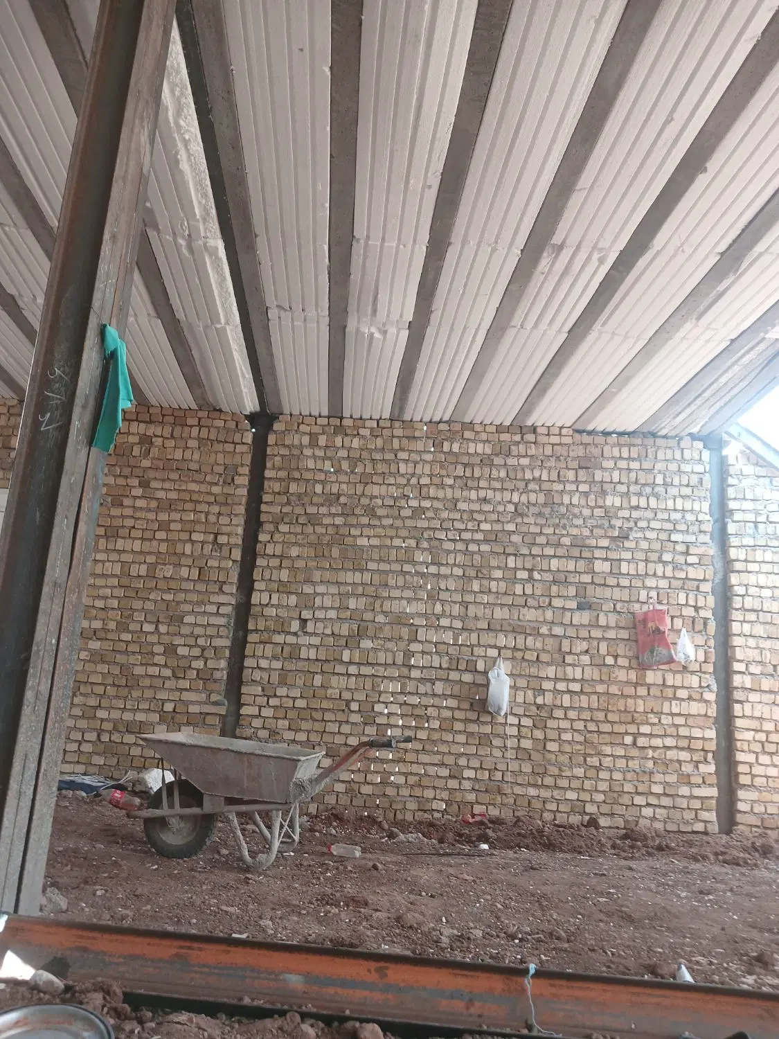 ساختمان مسکونی
