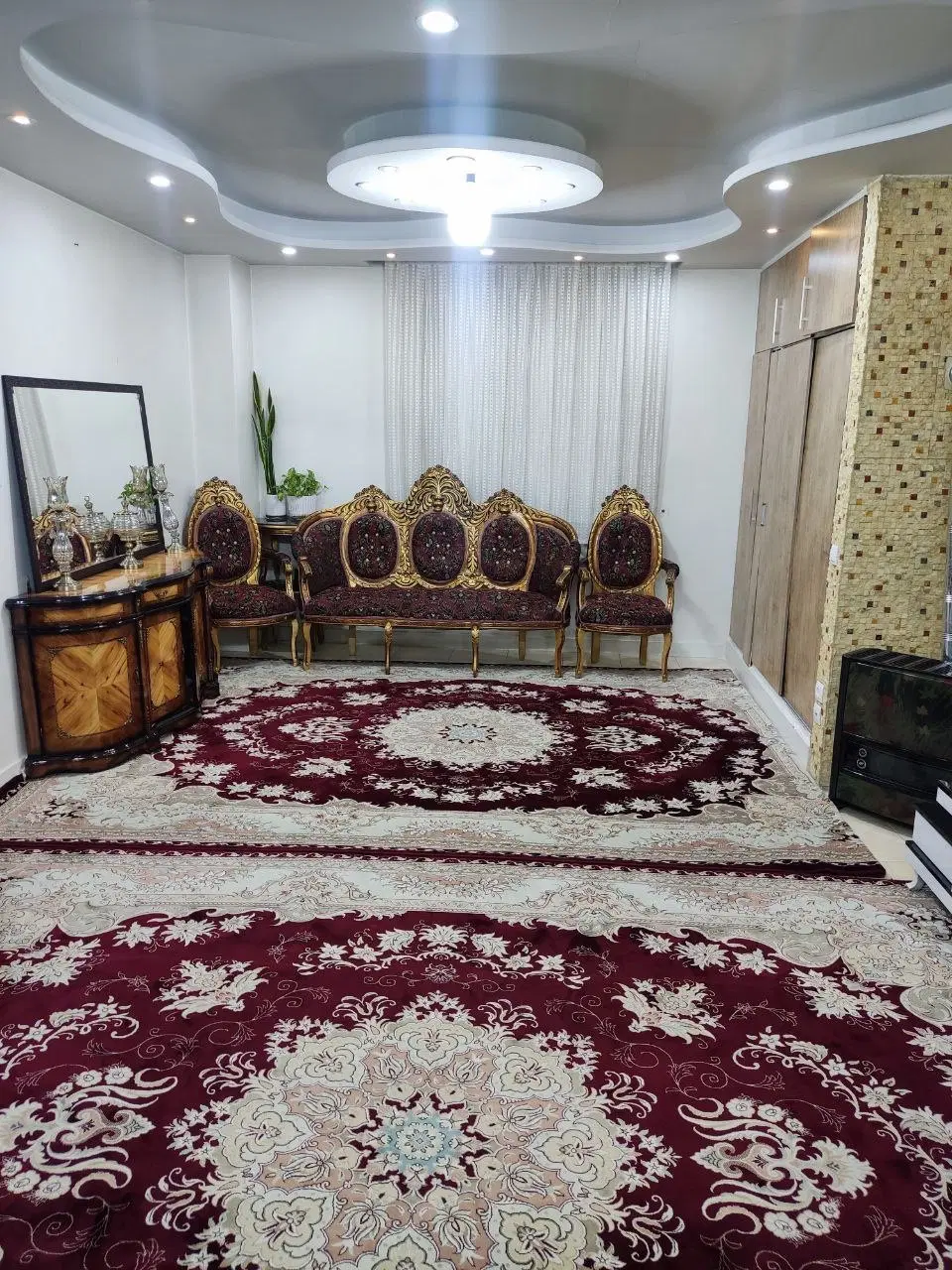 شهرک ولیعصر، احمدحسینی ۵۳ متری ط۱