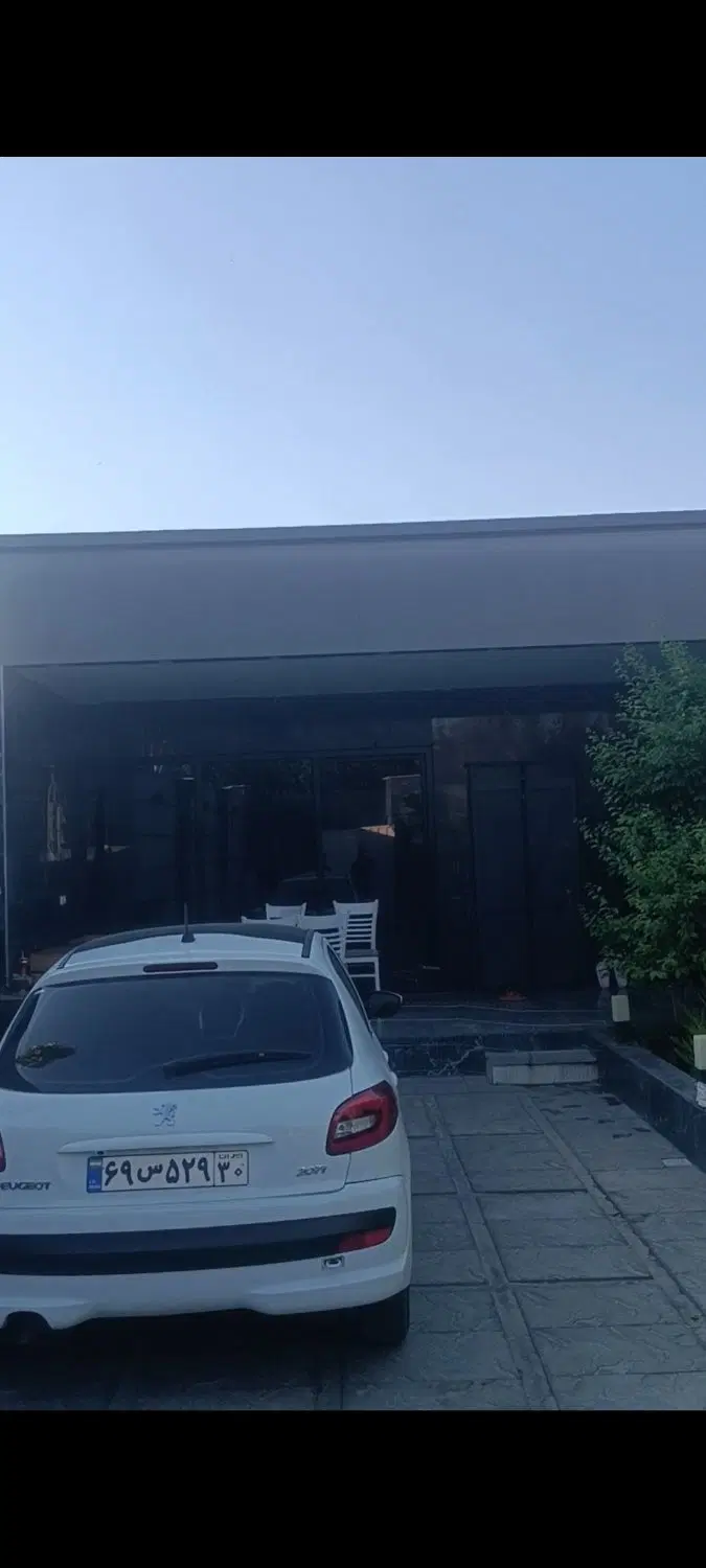 ویلا با استخر سرپوشیده ایران زمین