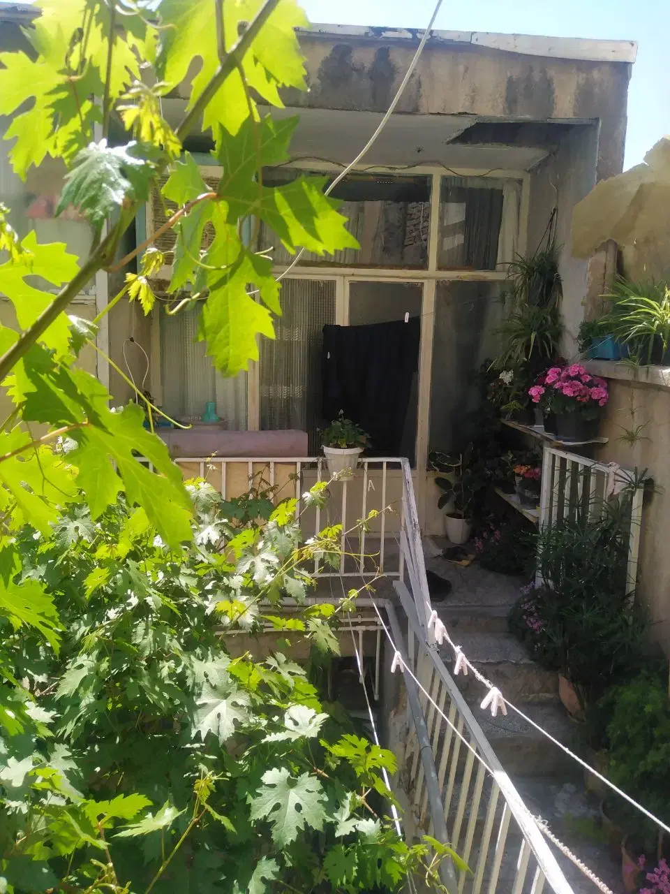 فروش خانه کلنگی در منطقه تجاری مسکونی