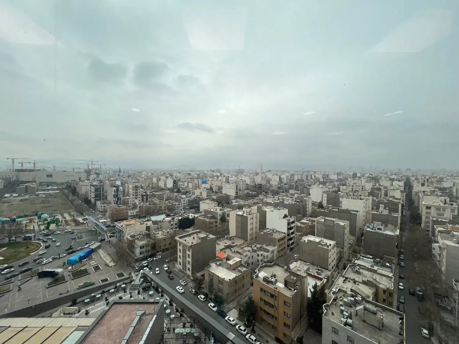 واحد اداری ۸۰ متری در پاژ ( پارتیشن بندی شده )