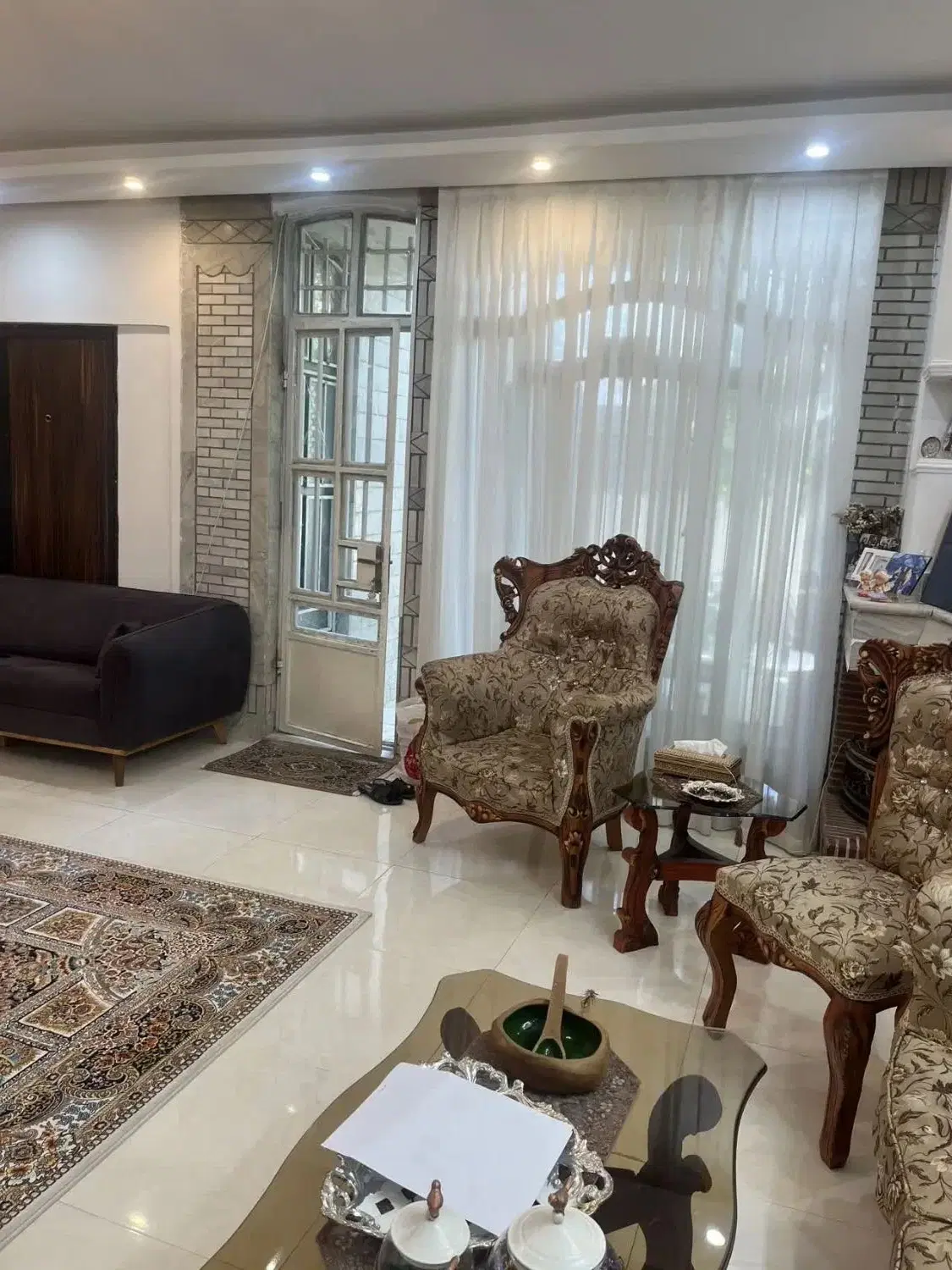 اجاره ویلایی شیک طبقه اول در خیابان سید مصطفی