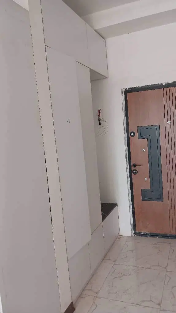 97متری فول امکانات